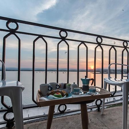 Duomo Seaside Deluxe Apartment By Ortigia Apartments Syrakusa Exteriör bild