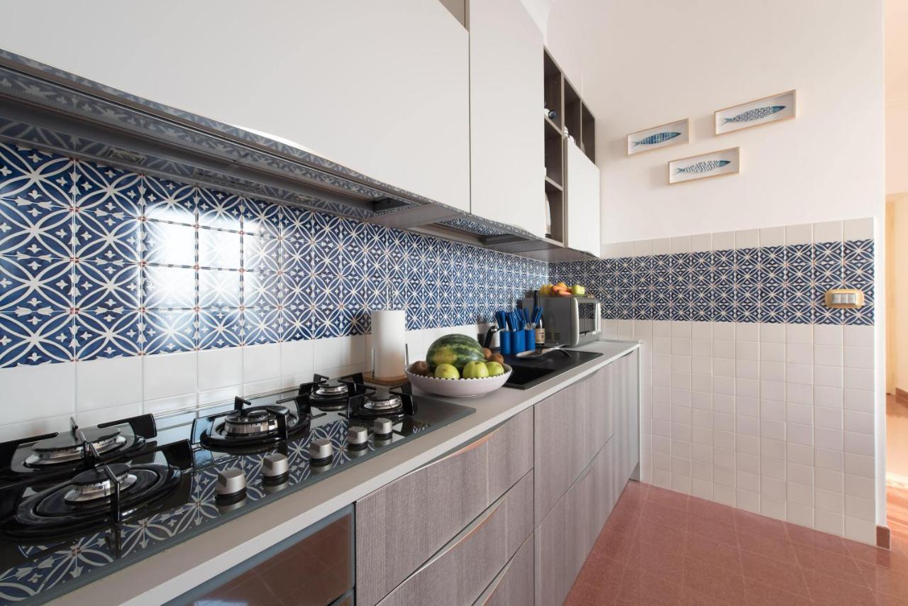 Duomo Seaside Deluxe Apartment By Ortigia Apartments Syrakusa Exteriör bild