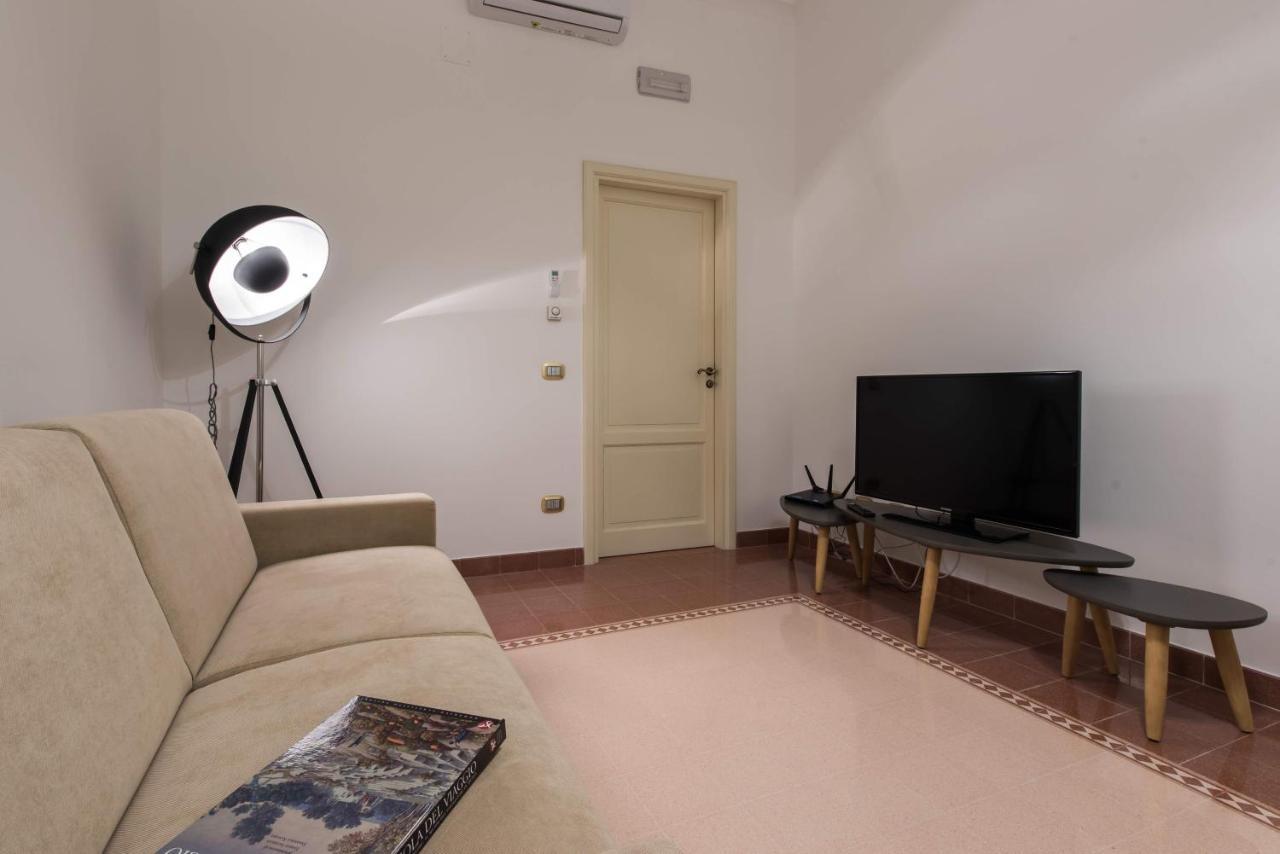 Duomo Seaside Deluxe Apartment By Ortigia Apartments Syrakusa Exteriör bild